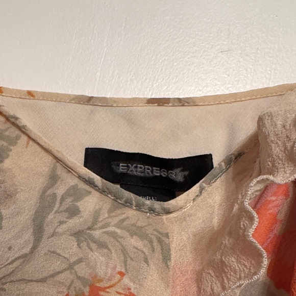 Express Floral Ruffle Midi Dress - Picture 4 of 4